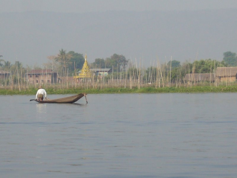 Travel - Myanmar - Inle Lake - First Boat Trip - Out onto the lake